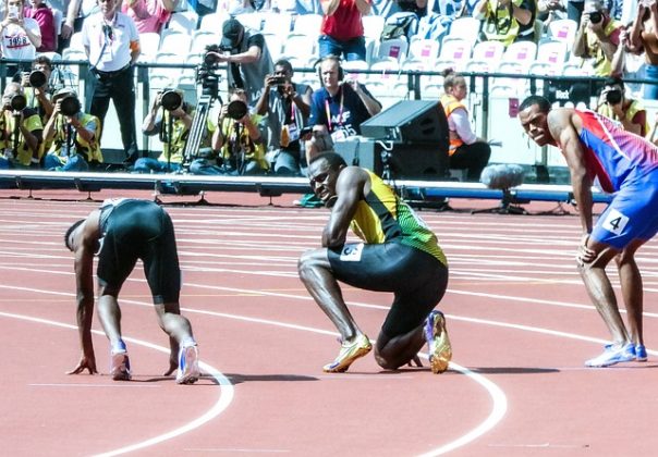 Usain Bolt y la Economía Jamaicana El hombre más rápido del mundo, Usain Bolt, exige que todas sus fotos sean tomadas en Jamaica para promover la economía local. (Foto: Pixabay)