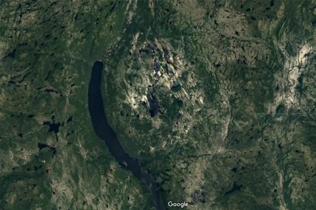 El misterioso agujero ubicado en Quebec ha captado la atención de la comunidad científica. (Foto: Google Maps)